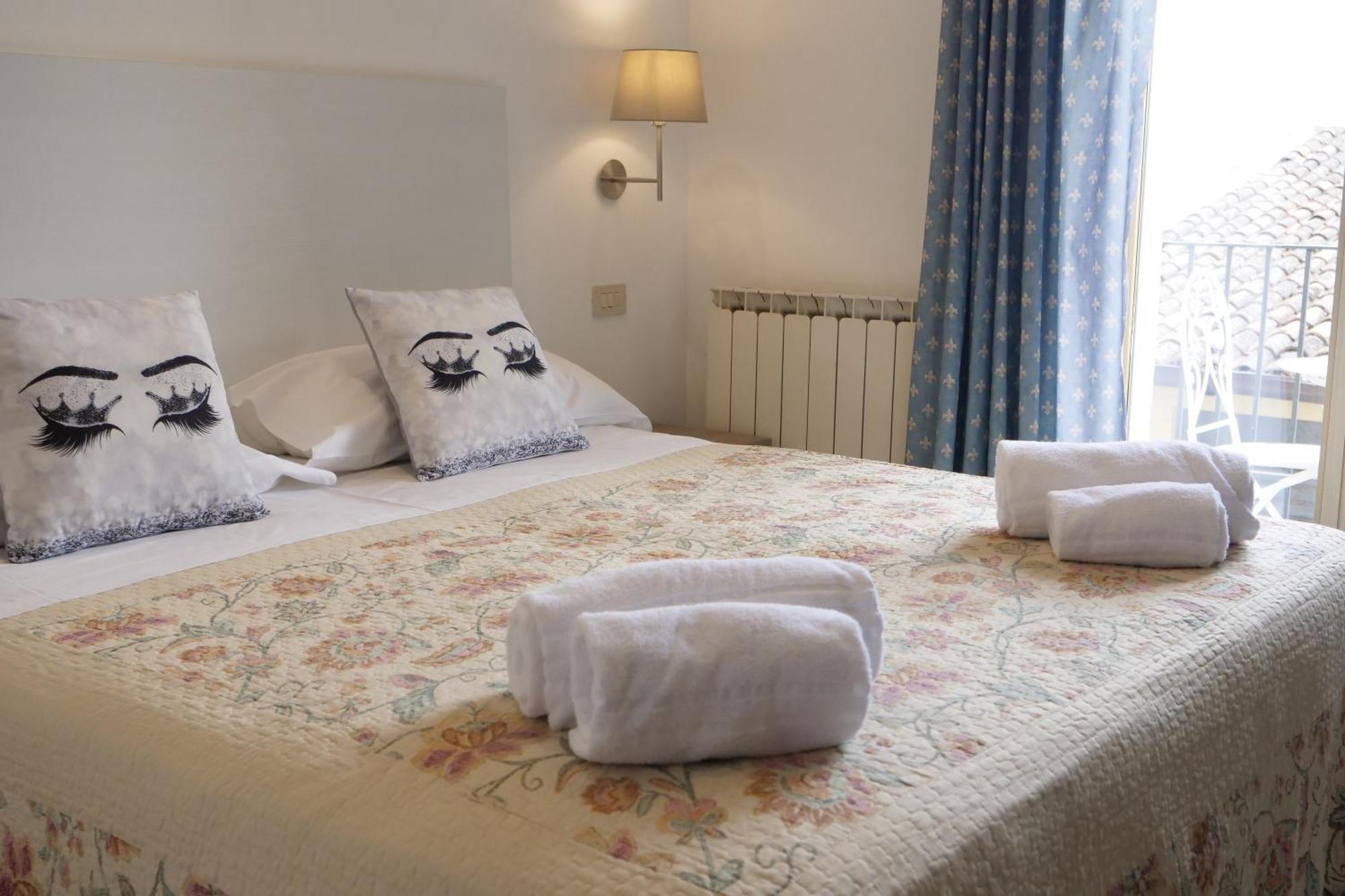 Hotel Elios Tao Taormina Exteriör bild