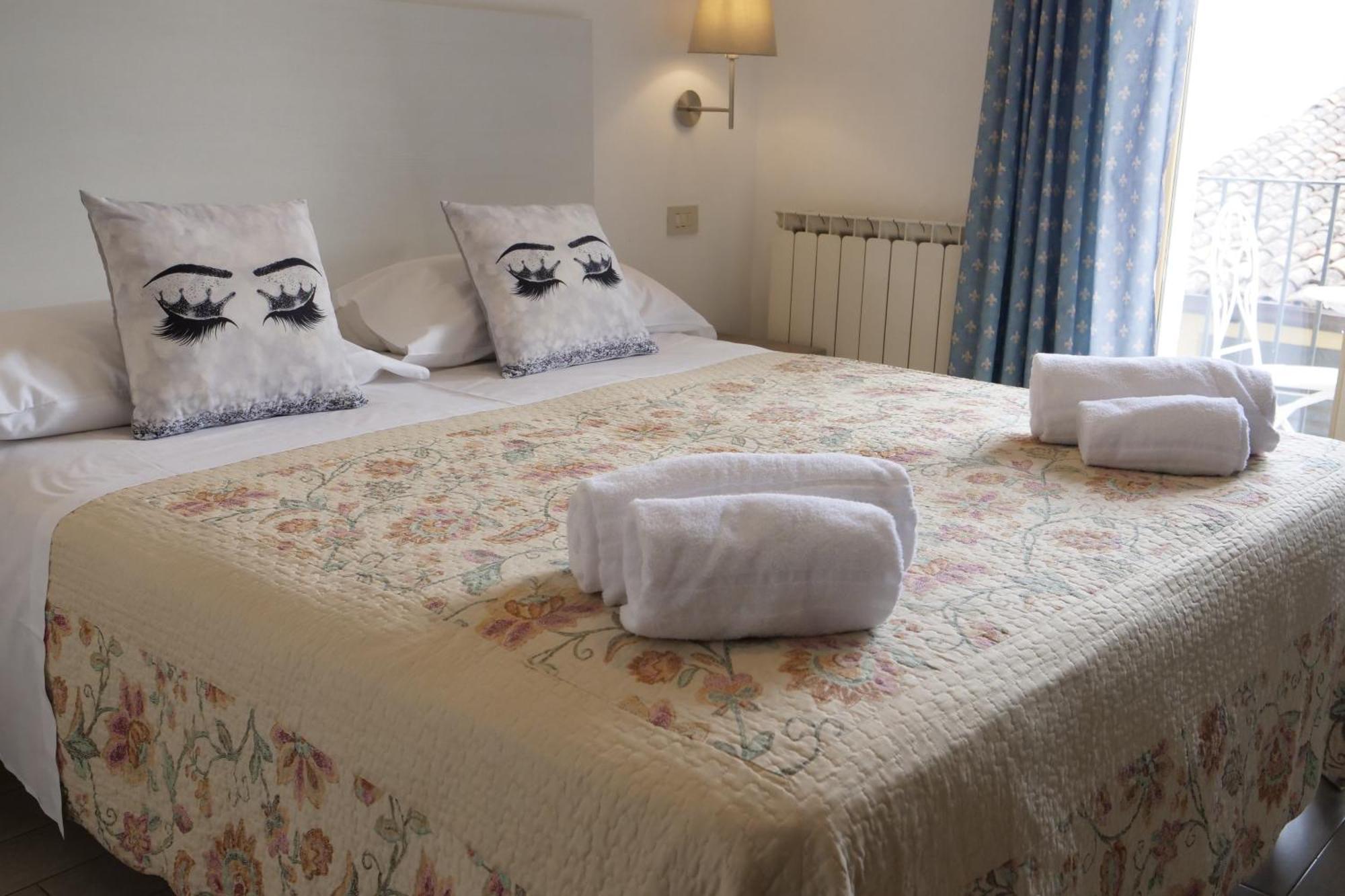 Hotel Elios Tao Taormina Exteriör bild