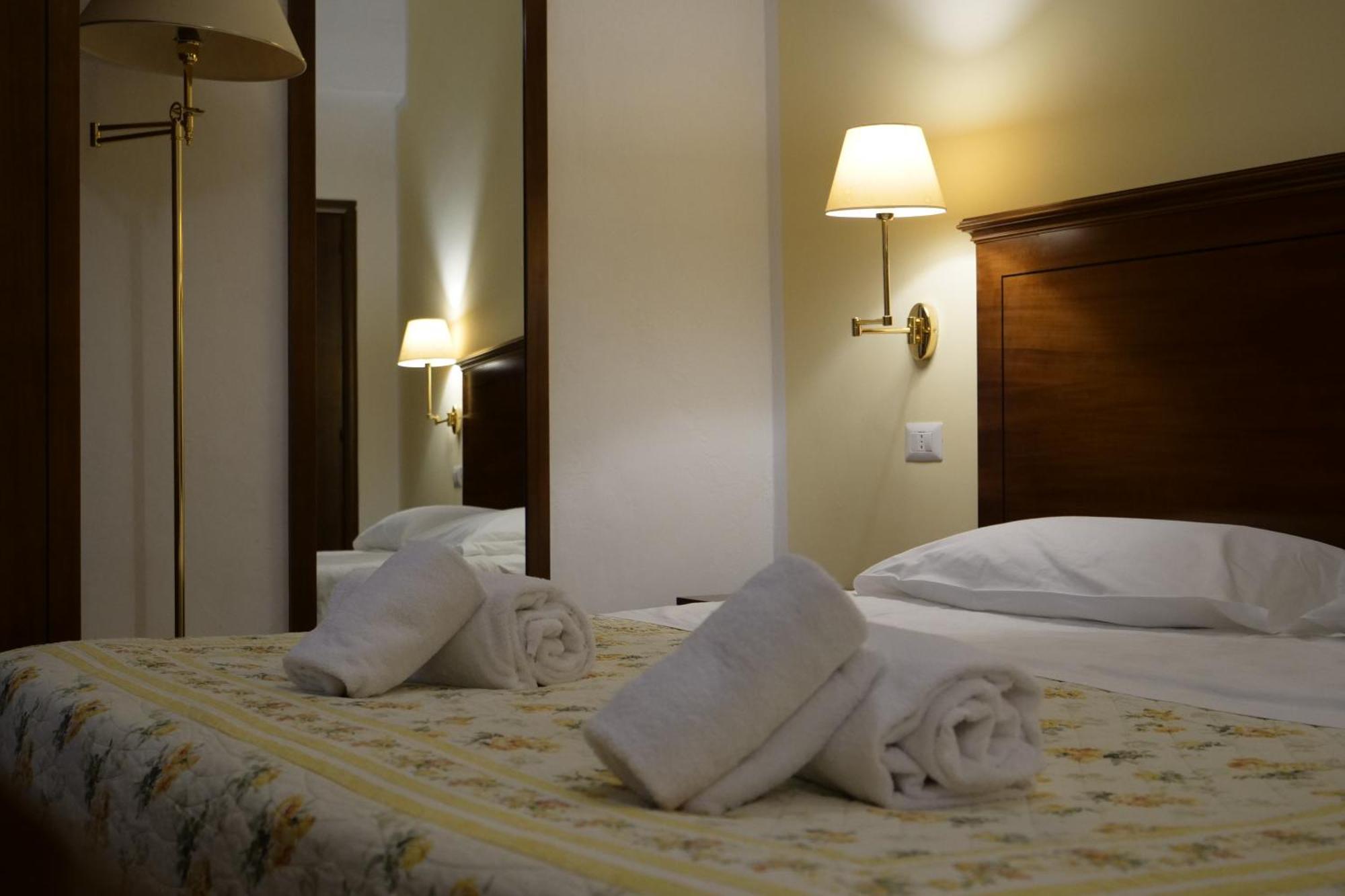 Hotel Elios Tao Taormina Exteriör bild