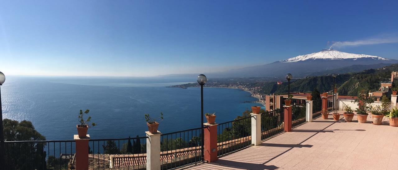Hotel Elios Tao Taormina Exteriör bild